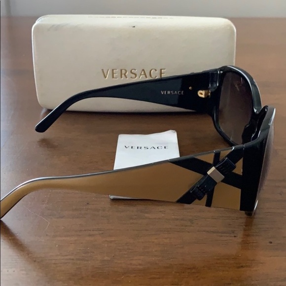 VERSACE ties with a bow sunglasses - Picture 3 of 8